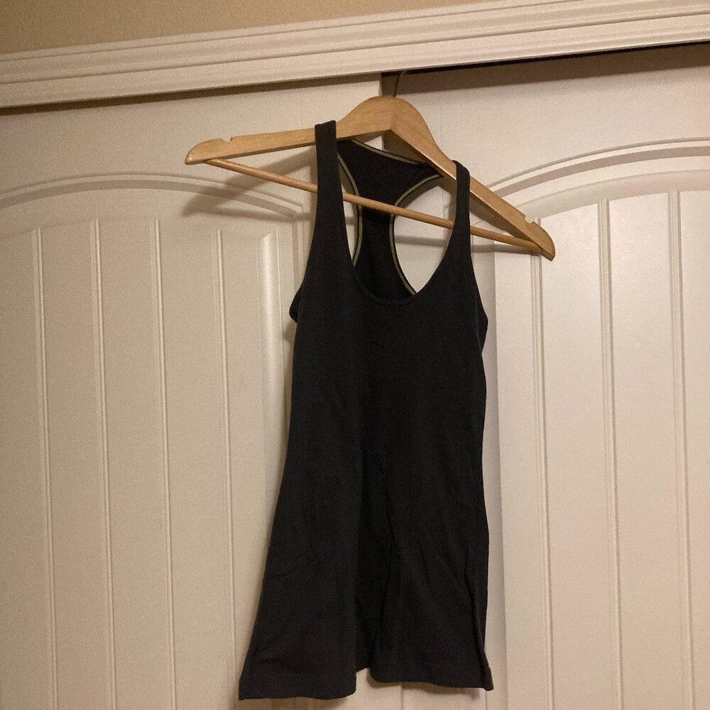 Lululemon Racerback Tank Top Dark Gray Solid Pullover Lightweight Size 4 Classic